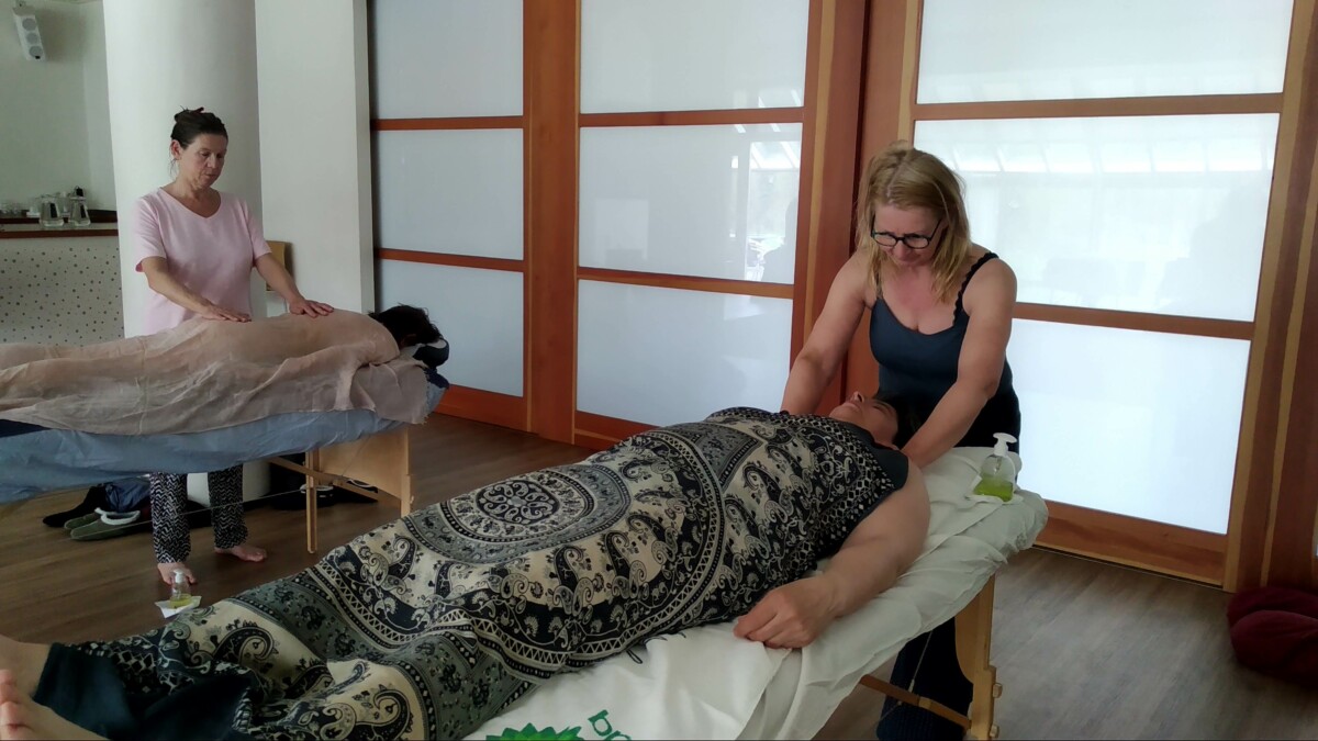 LomiLomi massage